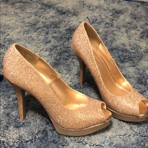Fioni Night Gold Heels